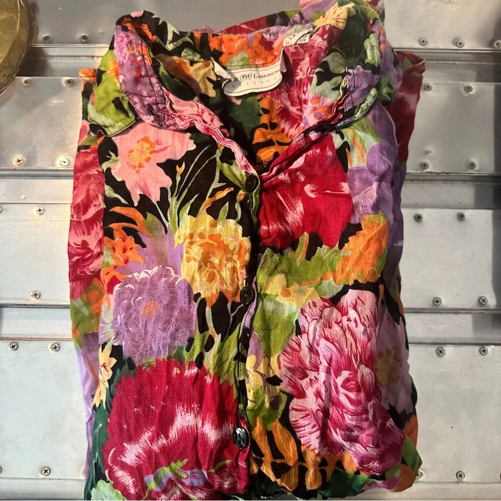 Floral button down short sleeve - Picture 2 of 11